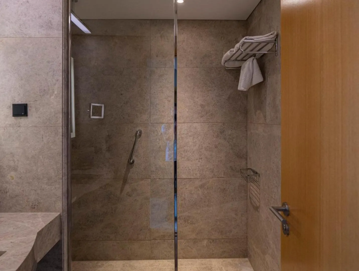 Doubletree By Hilton Istanbul-Avcilar Hotell  Istanbul