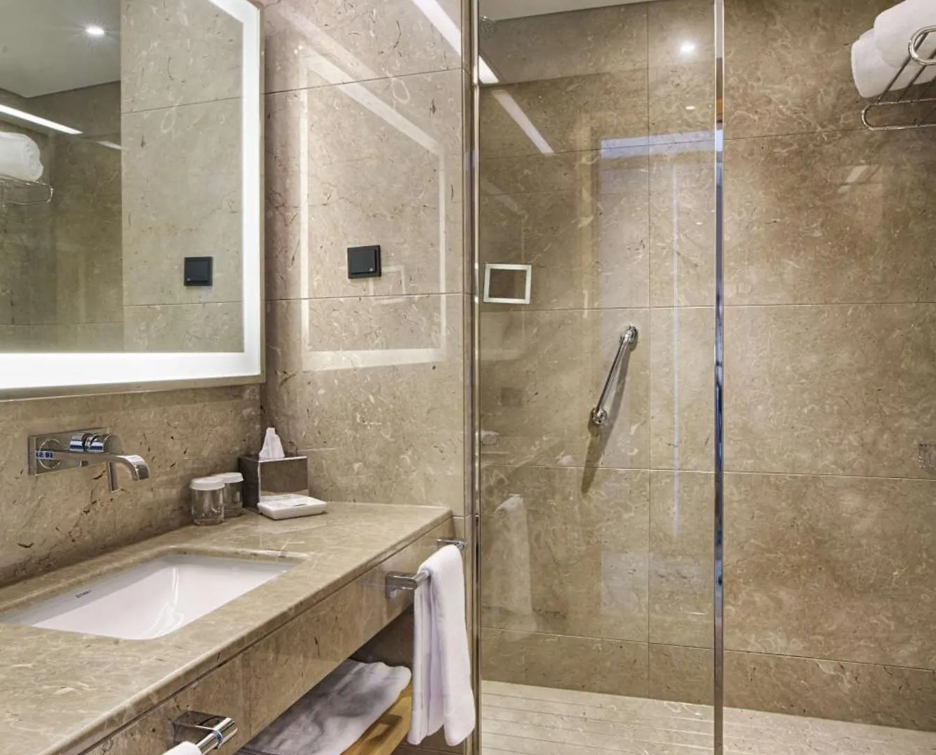 Doubletree By Hilton Istanbul-Avcilar Hotell