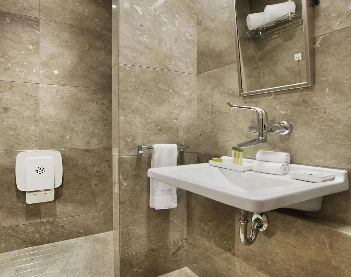 Hotel Doubletree By Hilton Istanbul-Avcilar 5*, Estambul